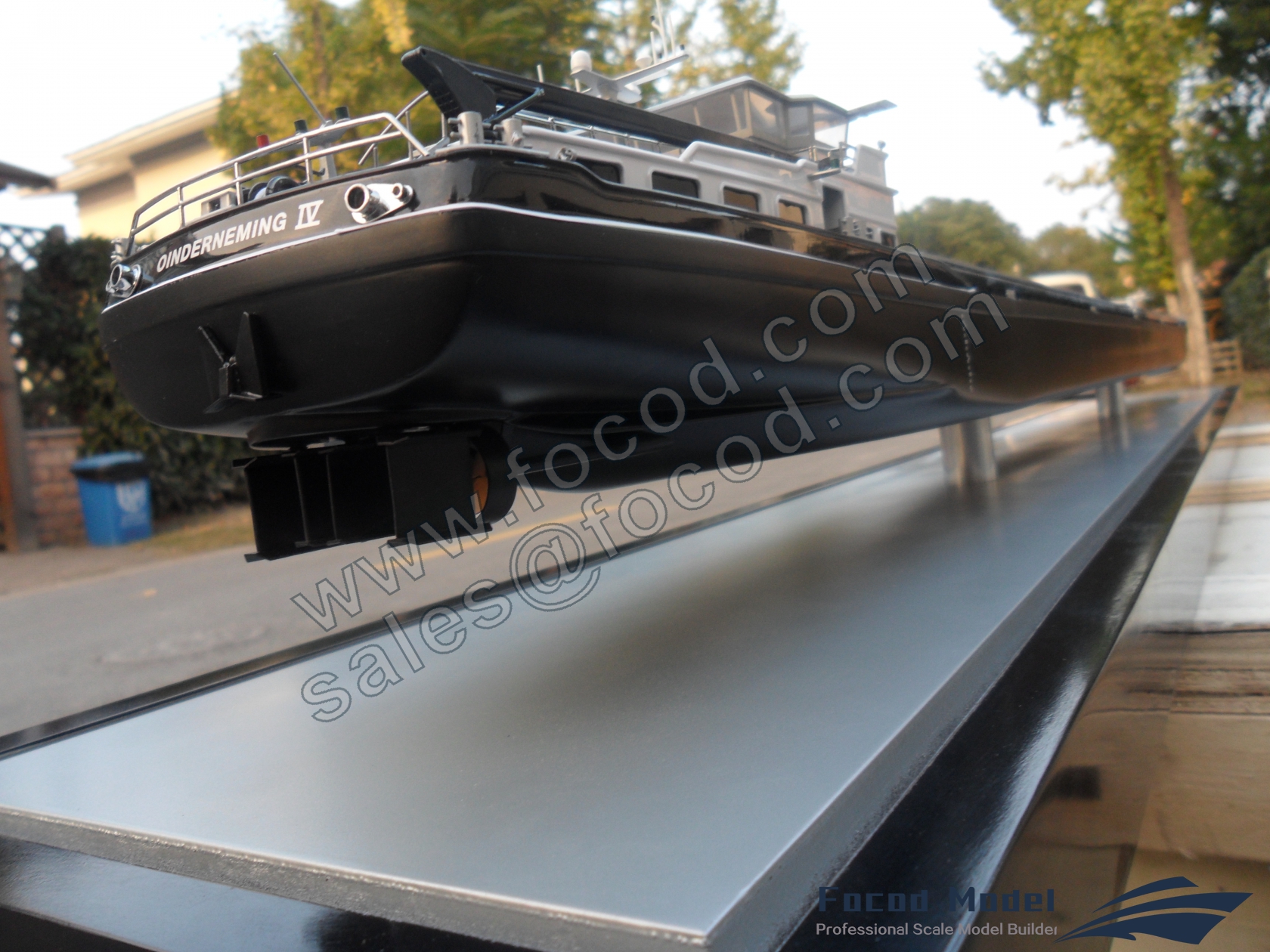 custom made model of 135m Inland Cargoship (with wheelhouse interiors)